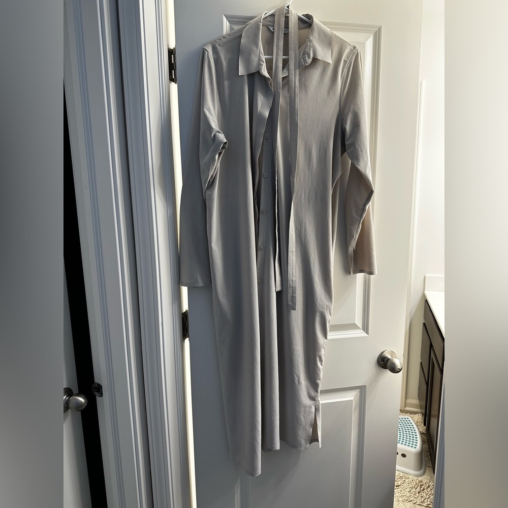 ATHLETA Urbanite Dress in Beige GUC Sz L